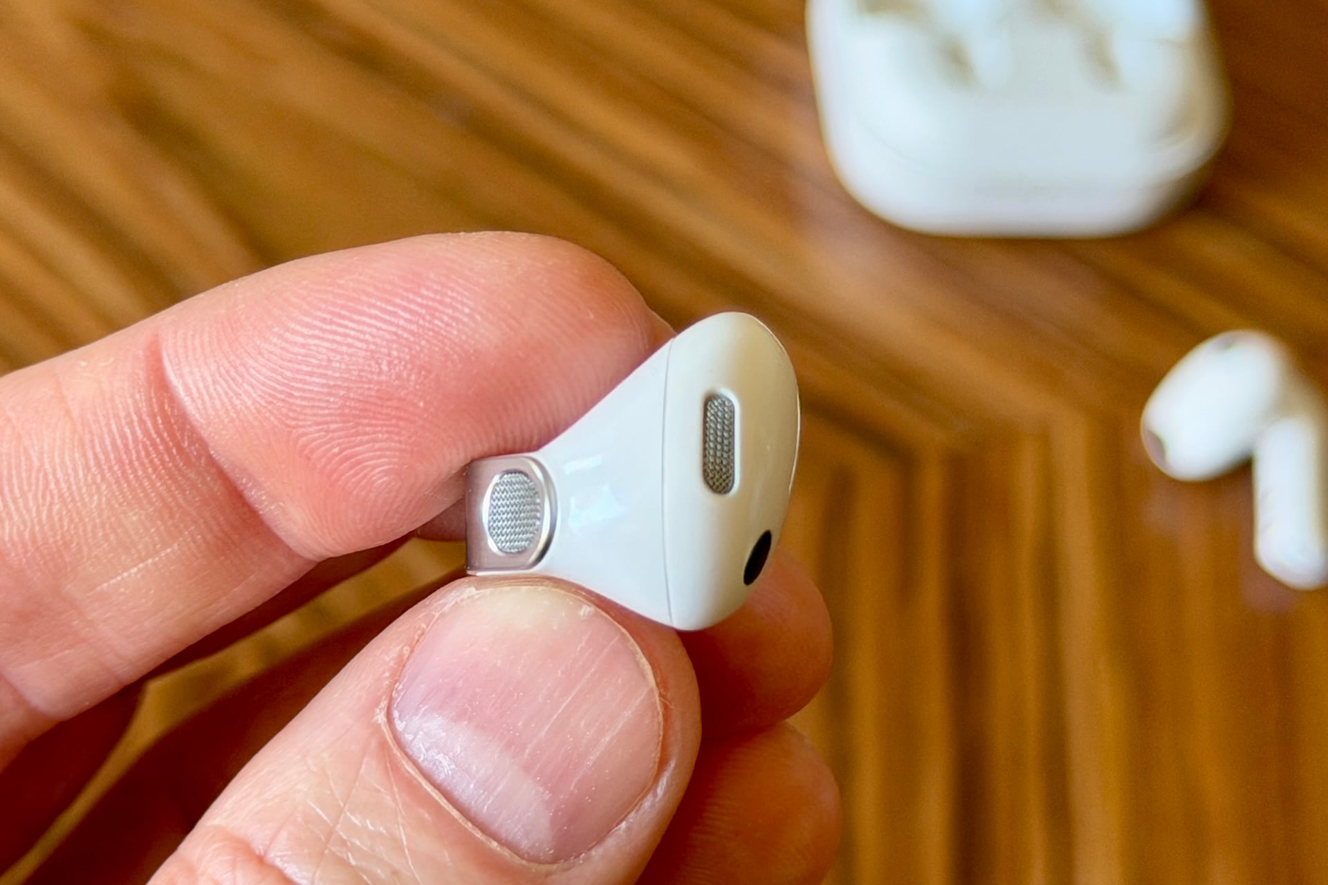 Samsung Galaxy Buds4 14