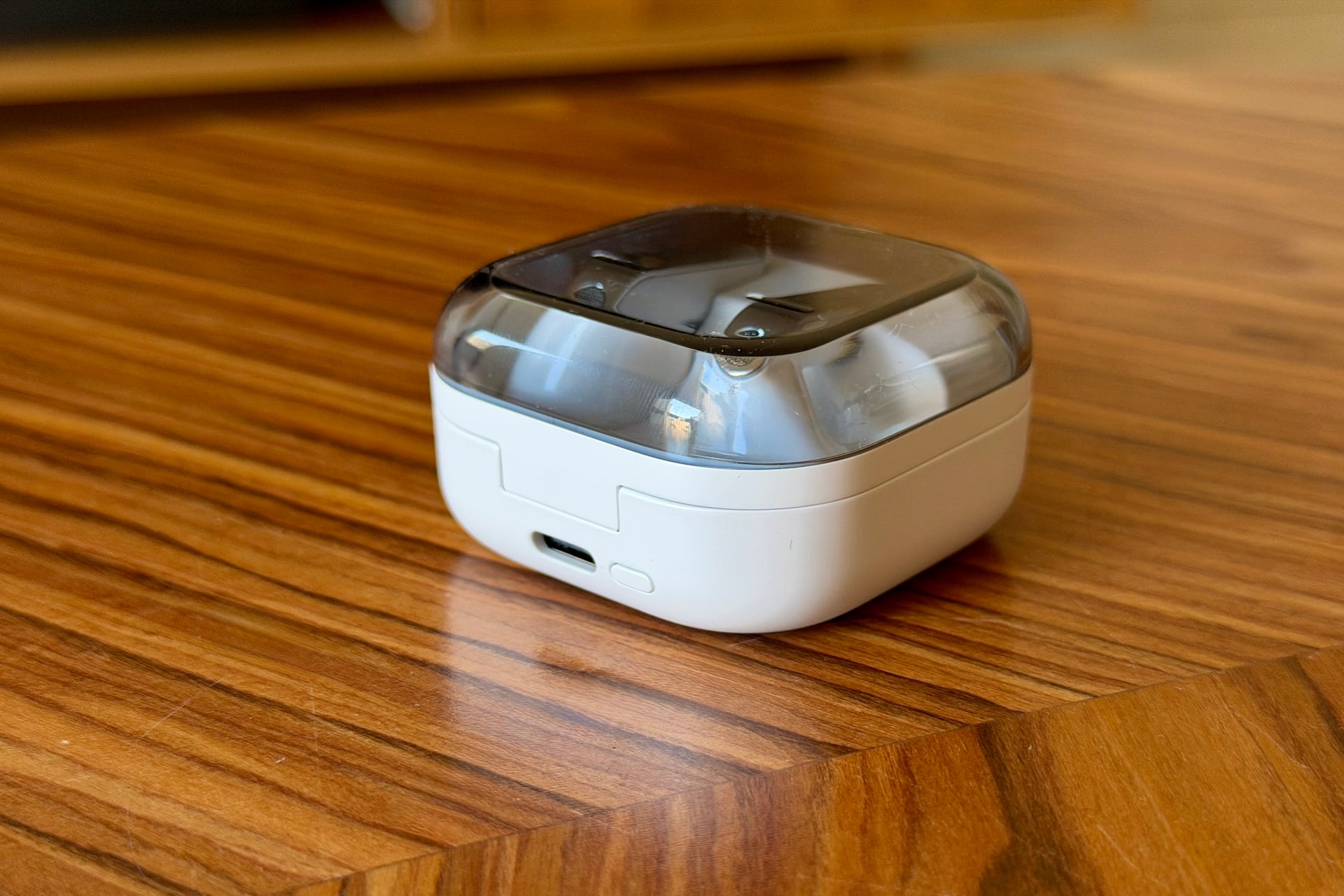 Samsung Galaxy Buds4 8