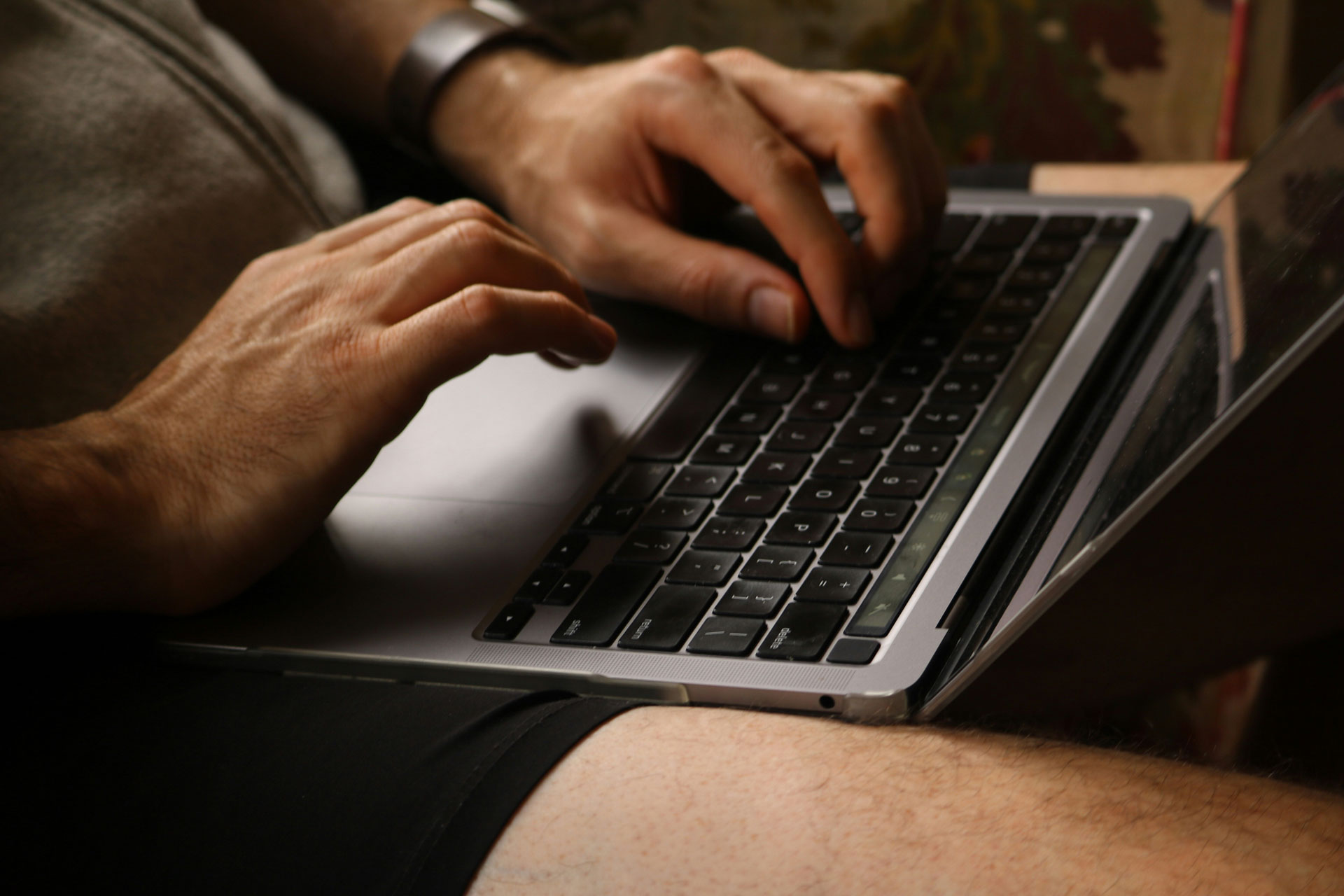 Personne Tape Clavier Ordinateur Portable