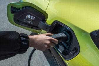 Peugeot E208 Recharge