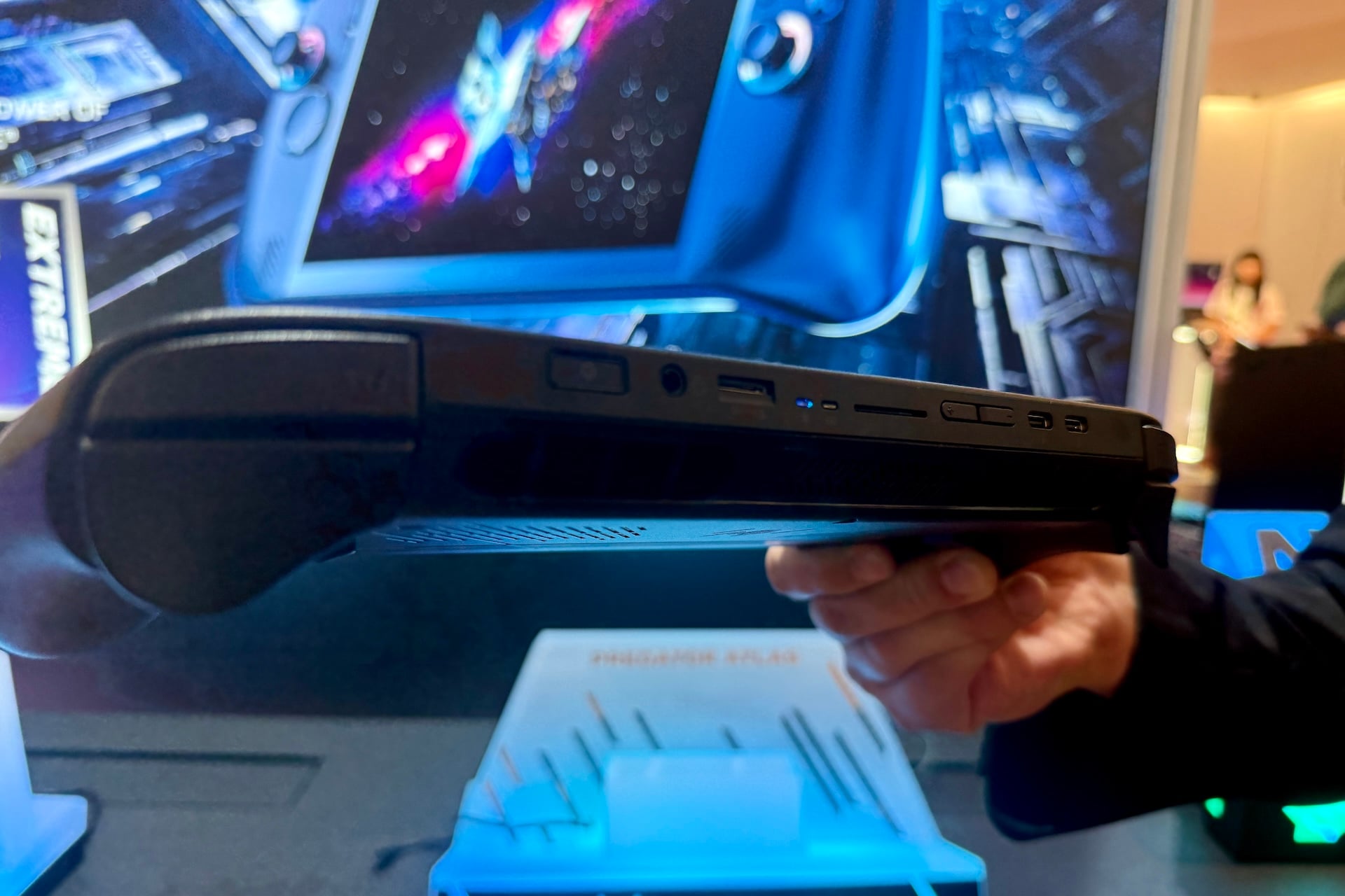 Acer Predator Atlas 8 1
