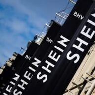 Les bannières de Shein sur la façade du BHV à Paris, le 3 novembre 2025.