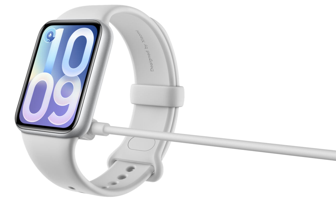Xiaomi Smart Band 10 Pro Silvery Battery Charging