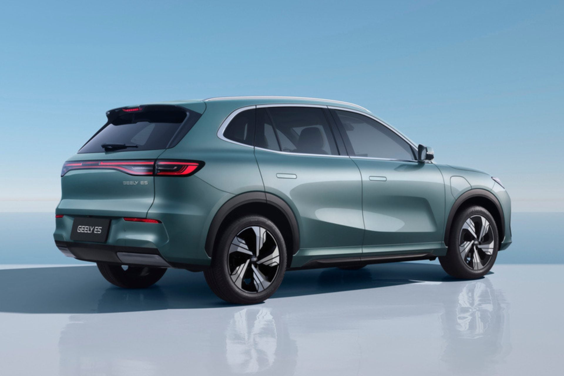 Geely E5 (2)