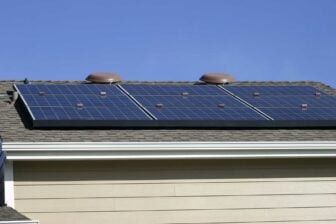 Panneaux Solaires Toit Maison