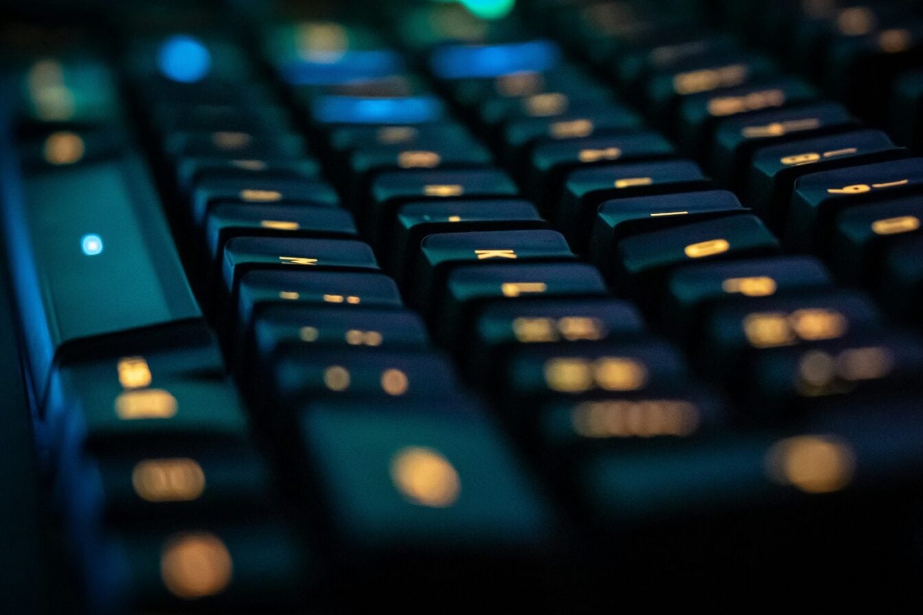 Un virus qui se propage de PC en PC : une cyberattaque mondiale massive a été évitée de justesse