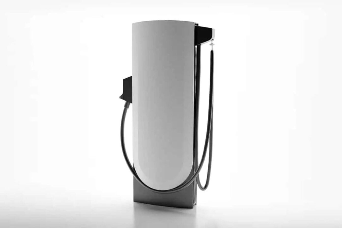 Tesla dévoile le Basecharger : pourquoi ce nouveau chargeur est bien moins puissant qu'un Supercharger ?