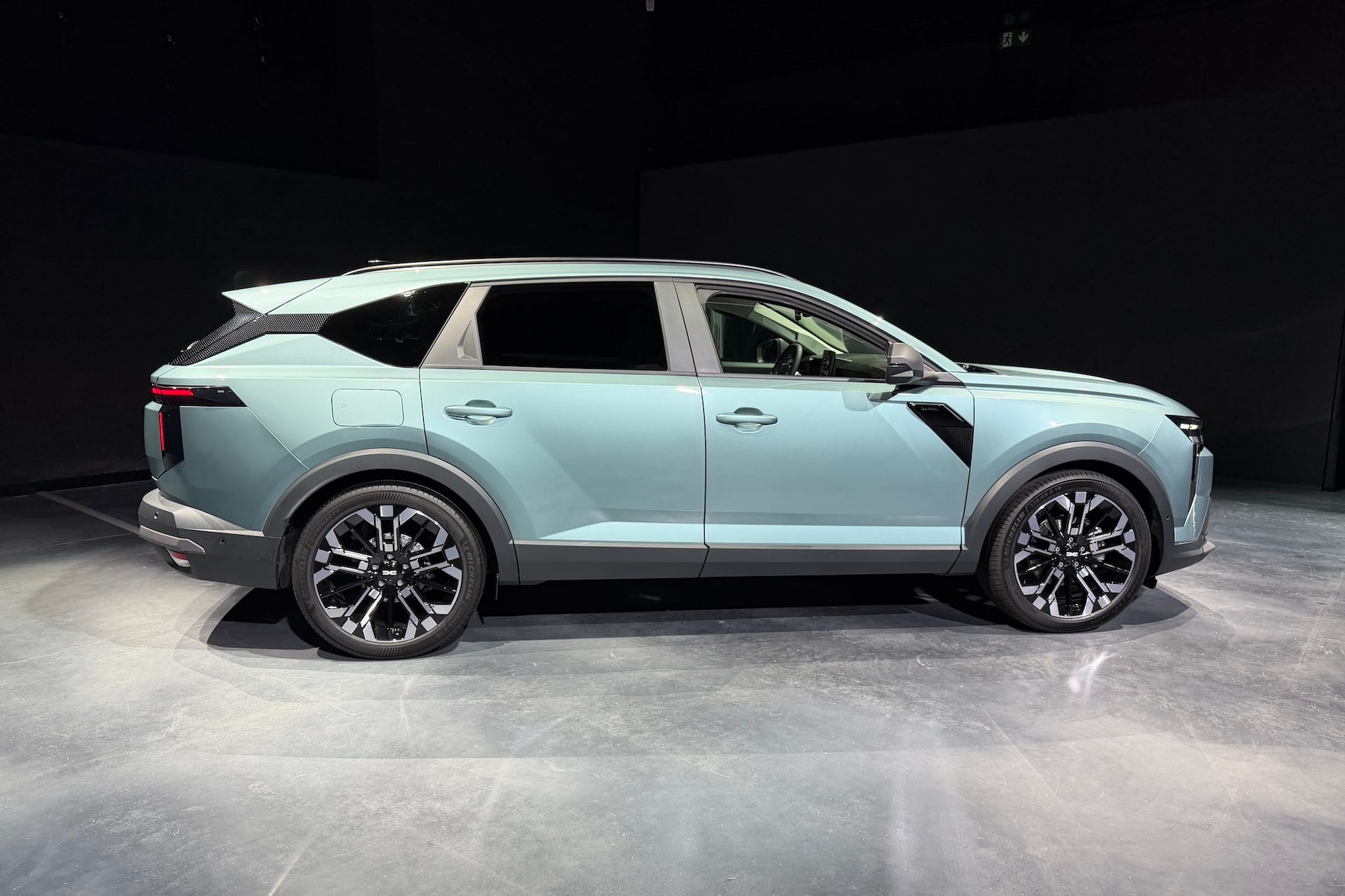 Dacia Striker 6