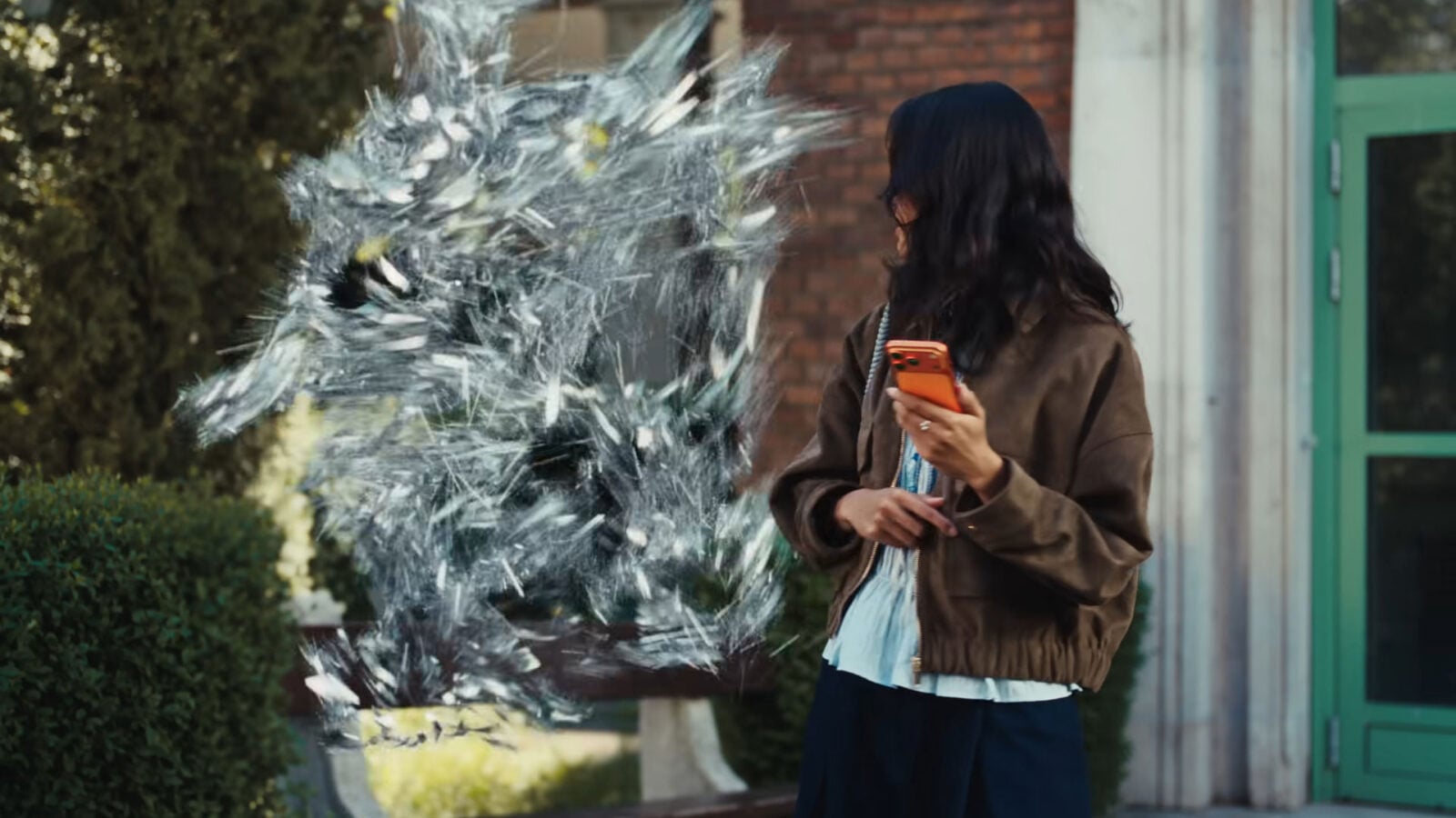 Apple'ın yeni gizlilik reklamı iyi hazırlanmış ancak hile yapıyor