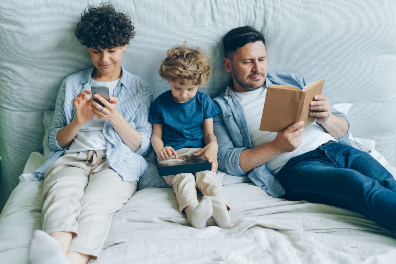 Livres Smartphones Parents Enfants