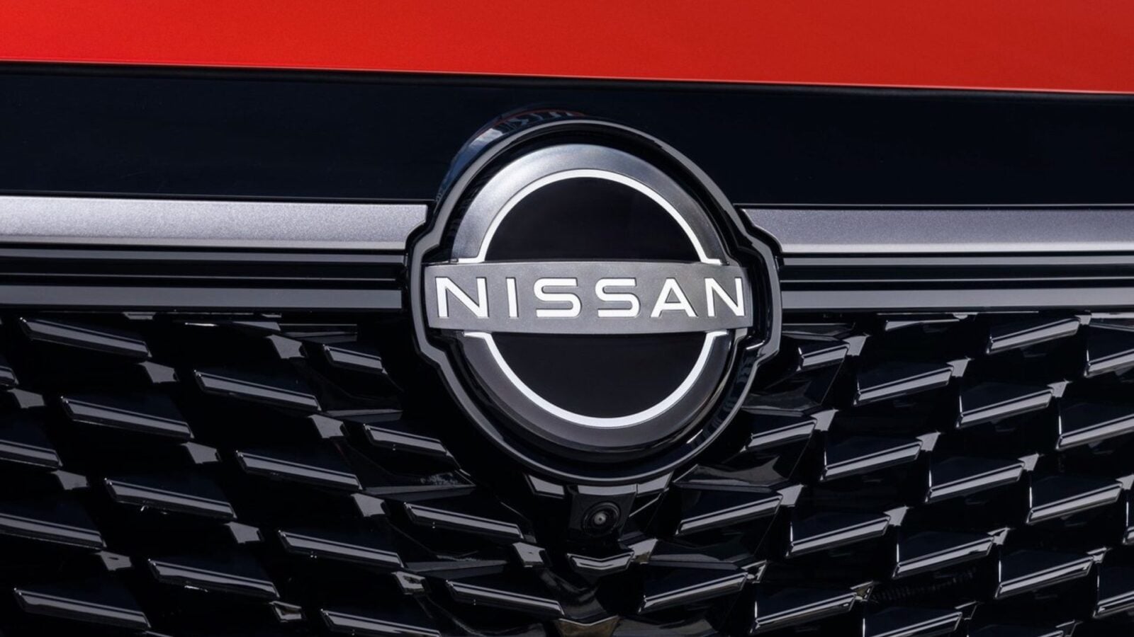 En popüler Nissan'lardan biri ama muhtemelen elektrikli versiyonunu hiçbir zaman göremeyeceksiniz.