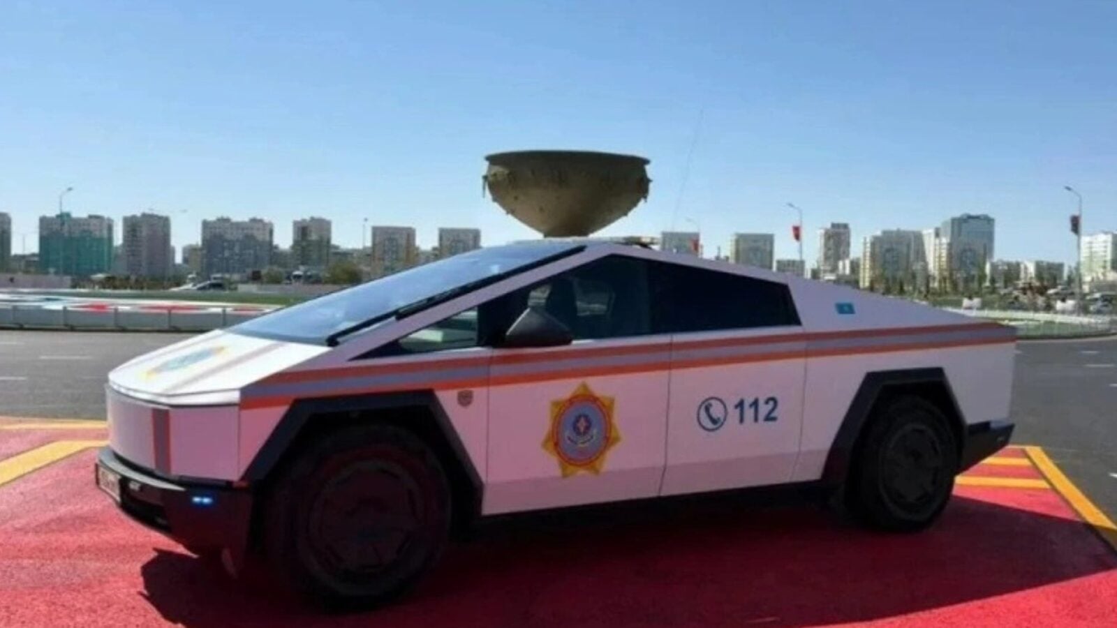 Tesla Cybertruck resmi bir acil durum aracına dönüştürülüyor!