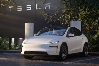 Tesla Model Y (2)
