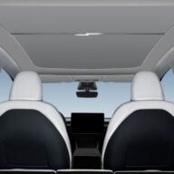 Tesla Model Y Paresoleil