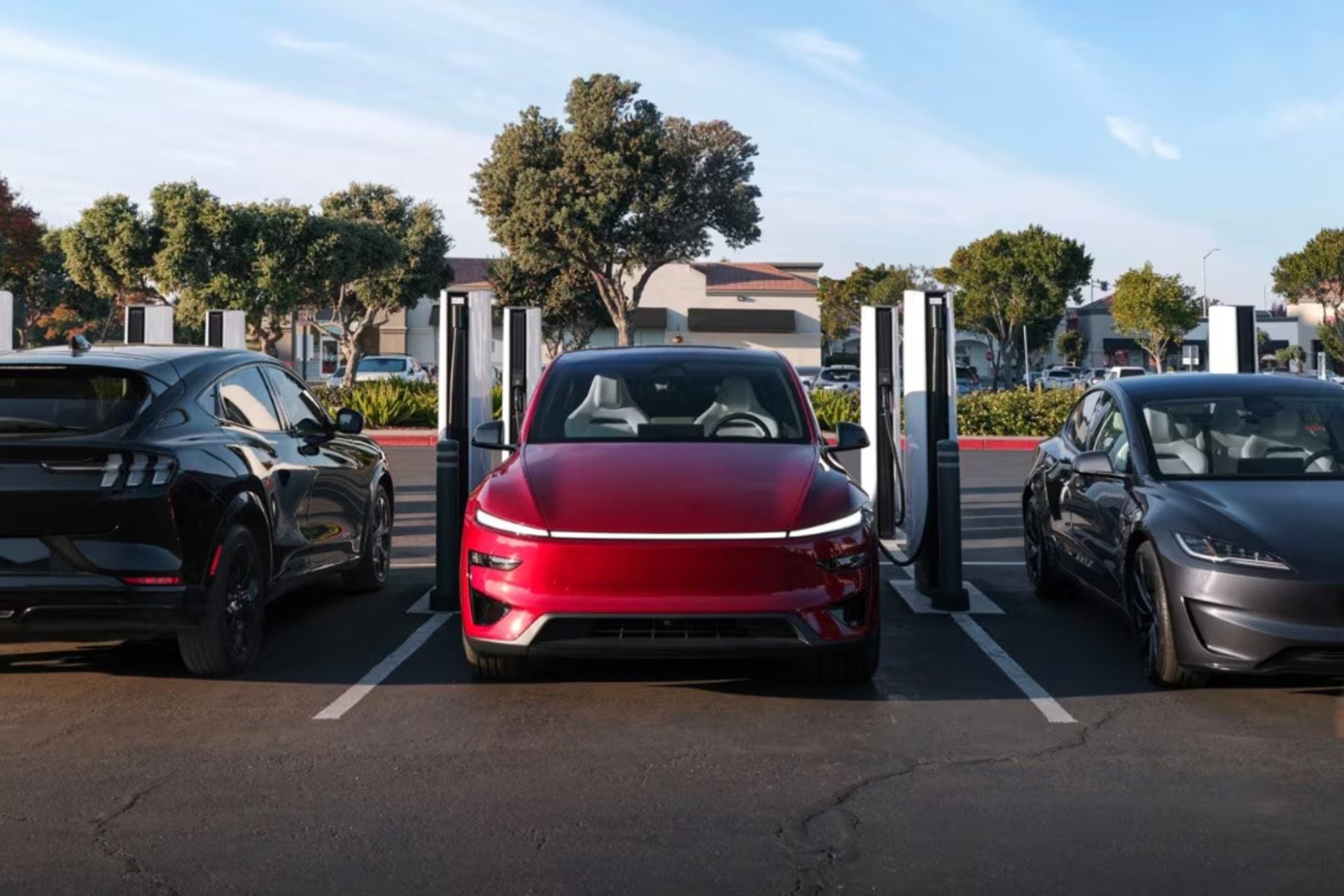 Tesla Supercharger V4