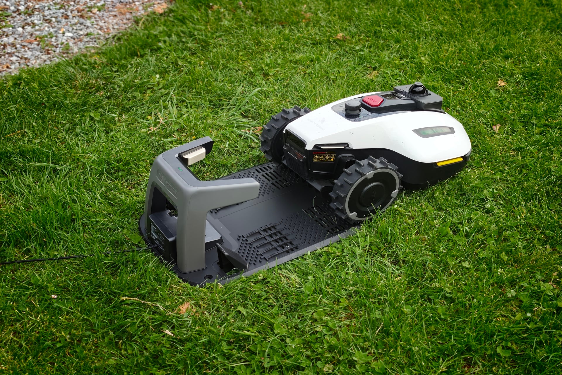 Test robot tondeuse Yuka Mini 2 1000 LiDAR base de charge autonomie