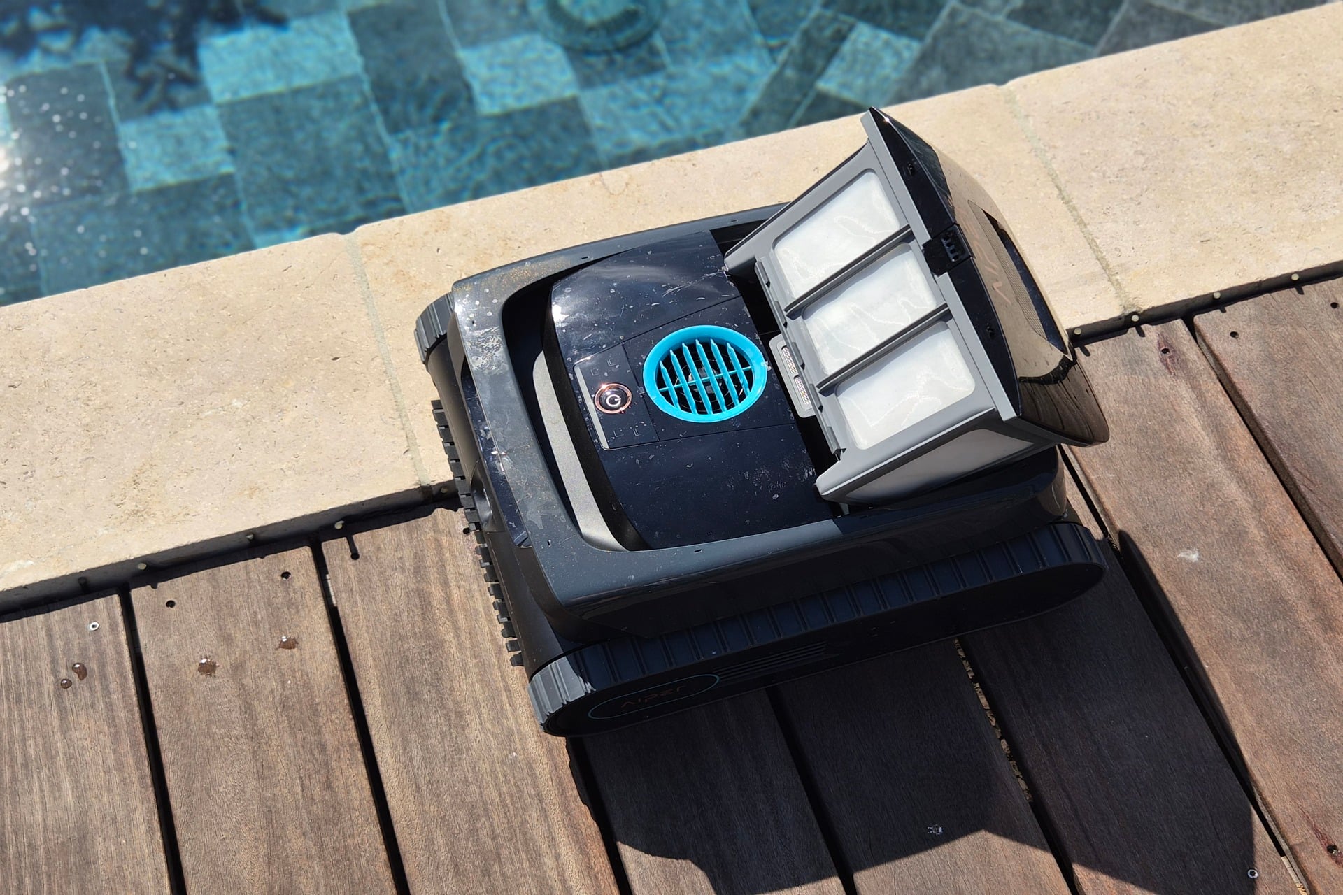 Test robot piscine Aiper Scuba V3 IA et caméra aspiration