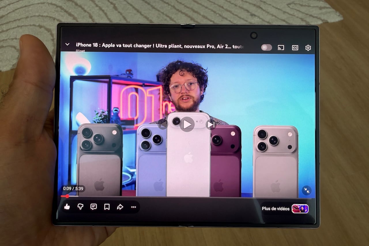 Samsung Z Flip 8 4