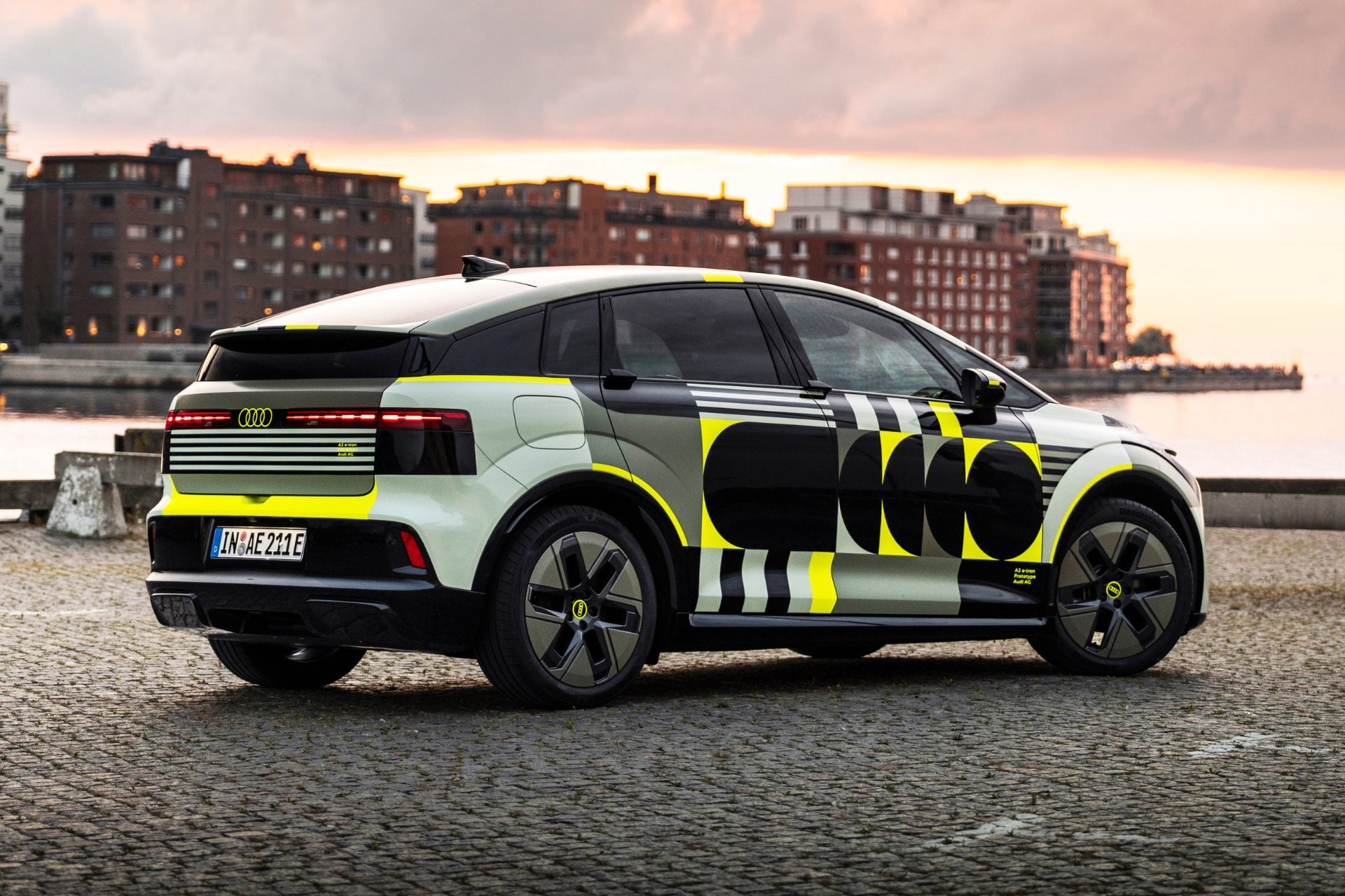 Audi A2 E Tron (1)