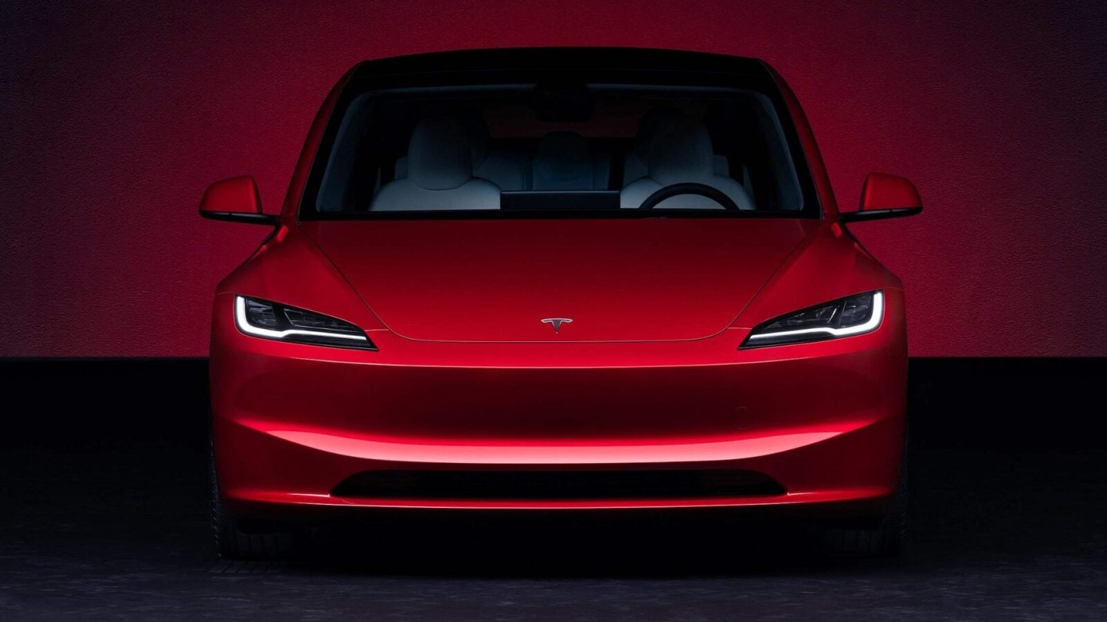 Malgré la crise et la concurrence, Tesla vient de franchir un record historique