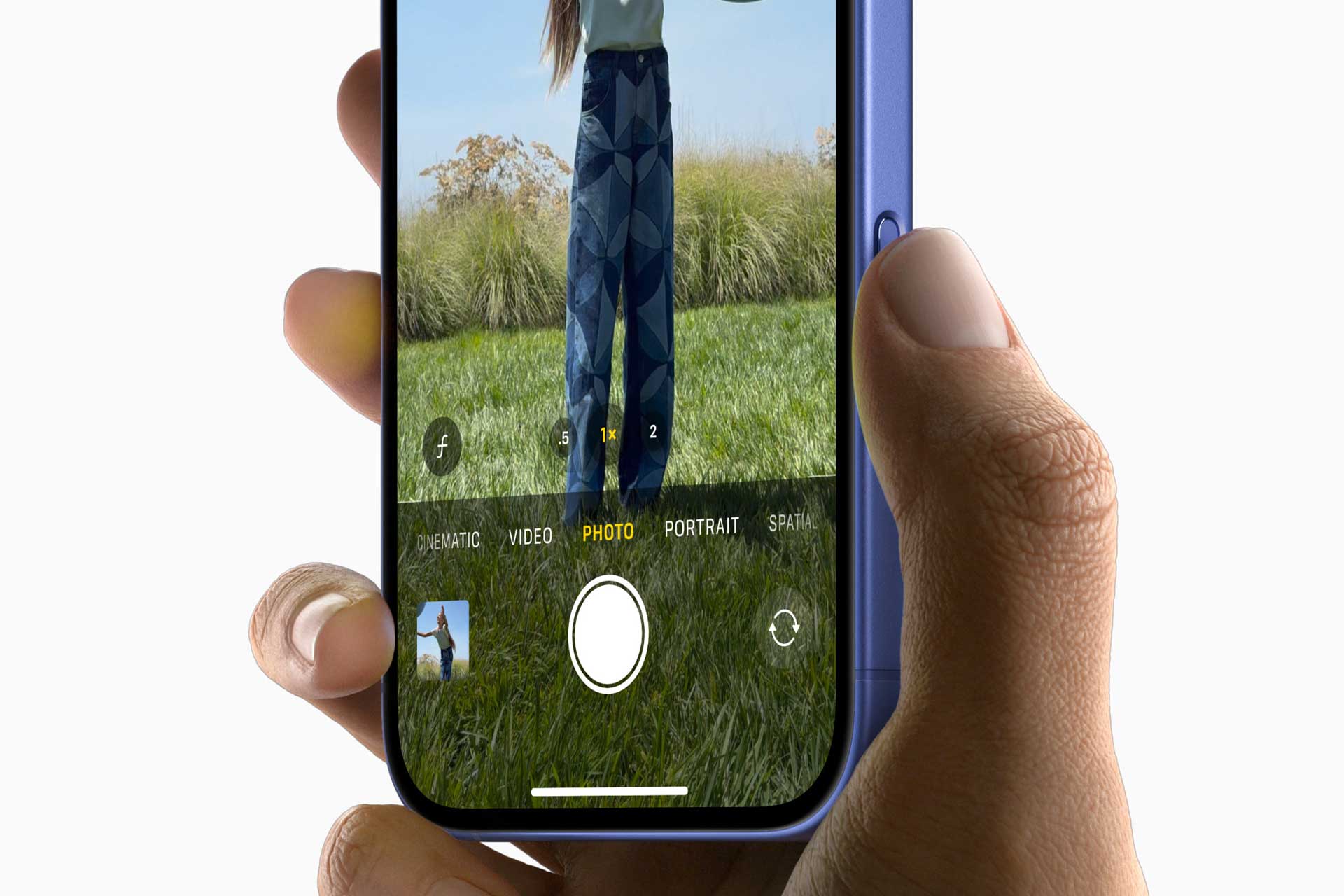 Apple iPhone 16 Camera Control
