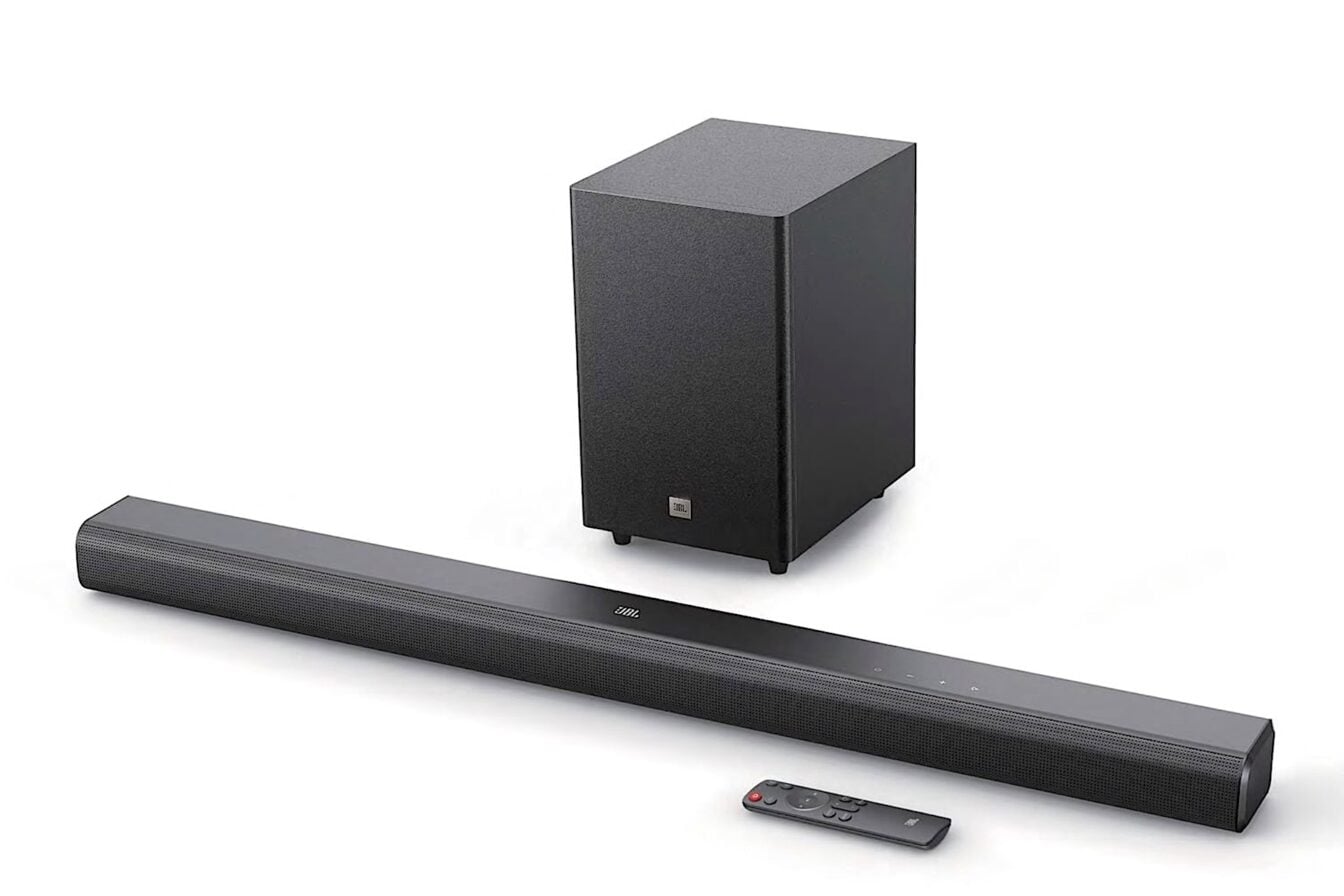 Amazon atomise le prix de cette barre de son JBL + caisson de basses sans fil