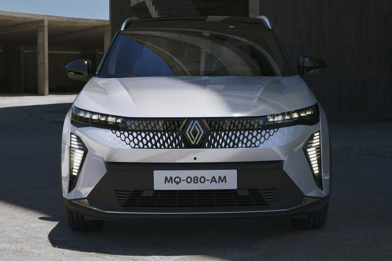 Du jamais vu : la voiture électrique devient officiellement numéro un en France et Renault écrase tout