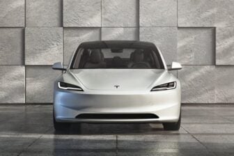 Tesla Model 3 (3)