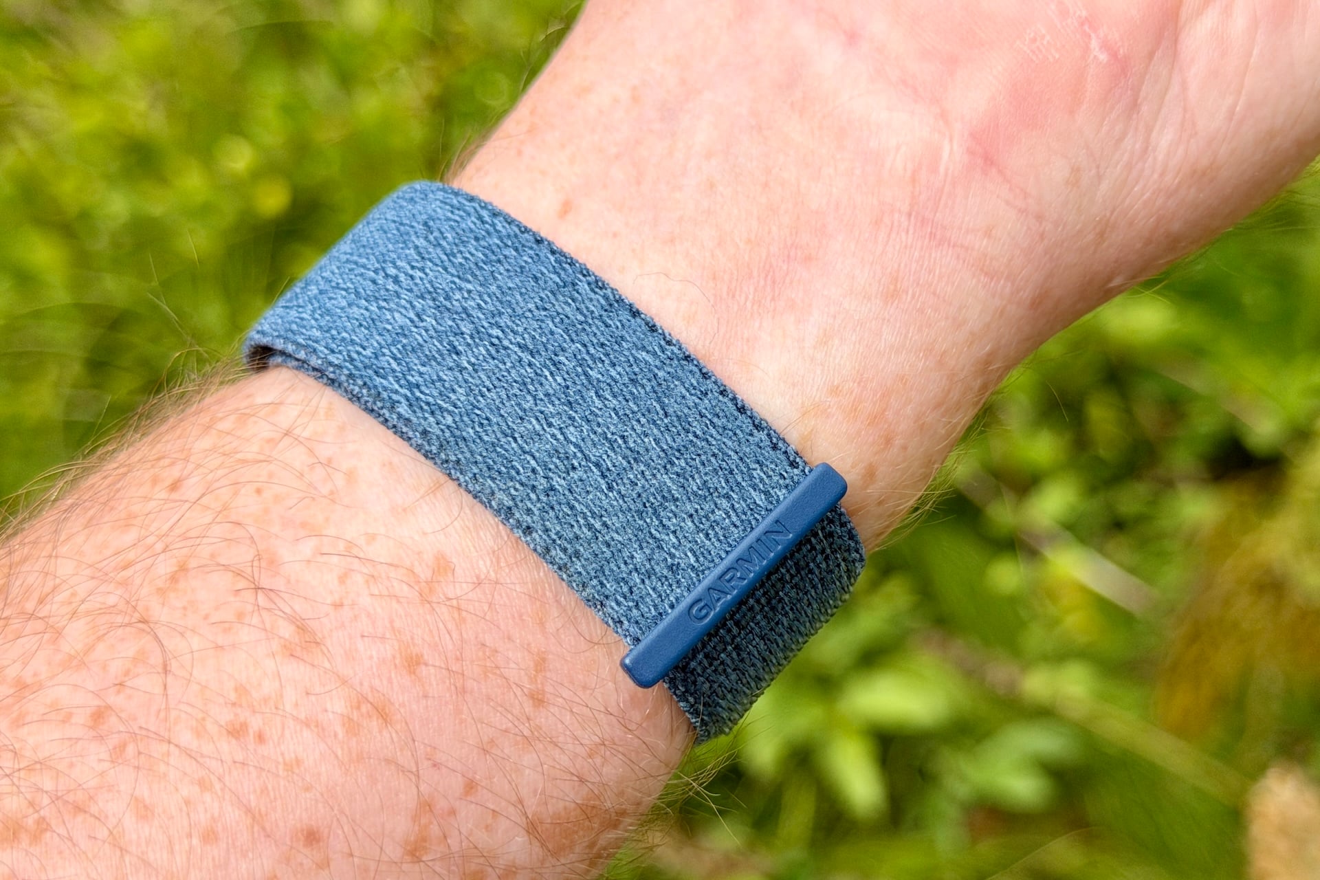 Garmin Cirqa Smart Band 00016