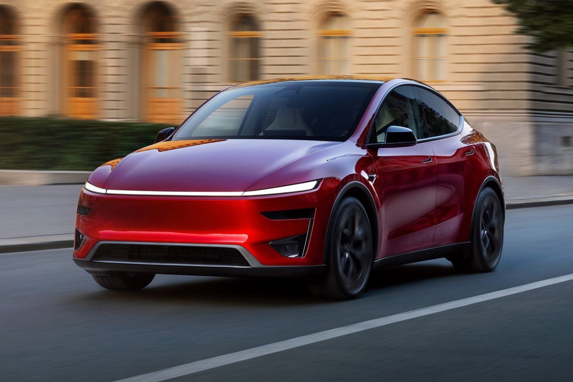 Tesla Model Y (6)