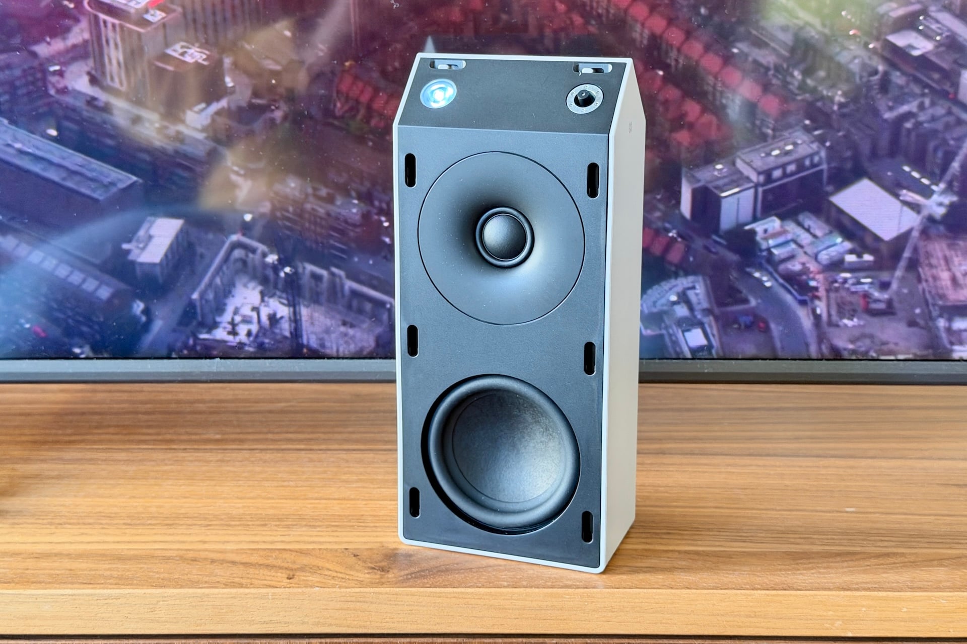 Cmf Speaker M 00013
