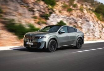 BMW iX4