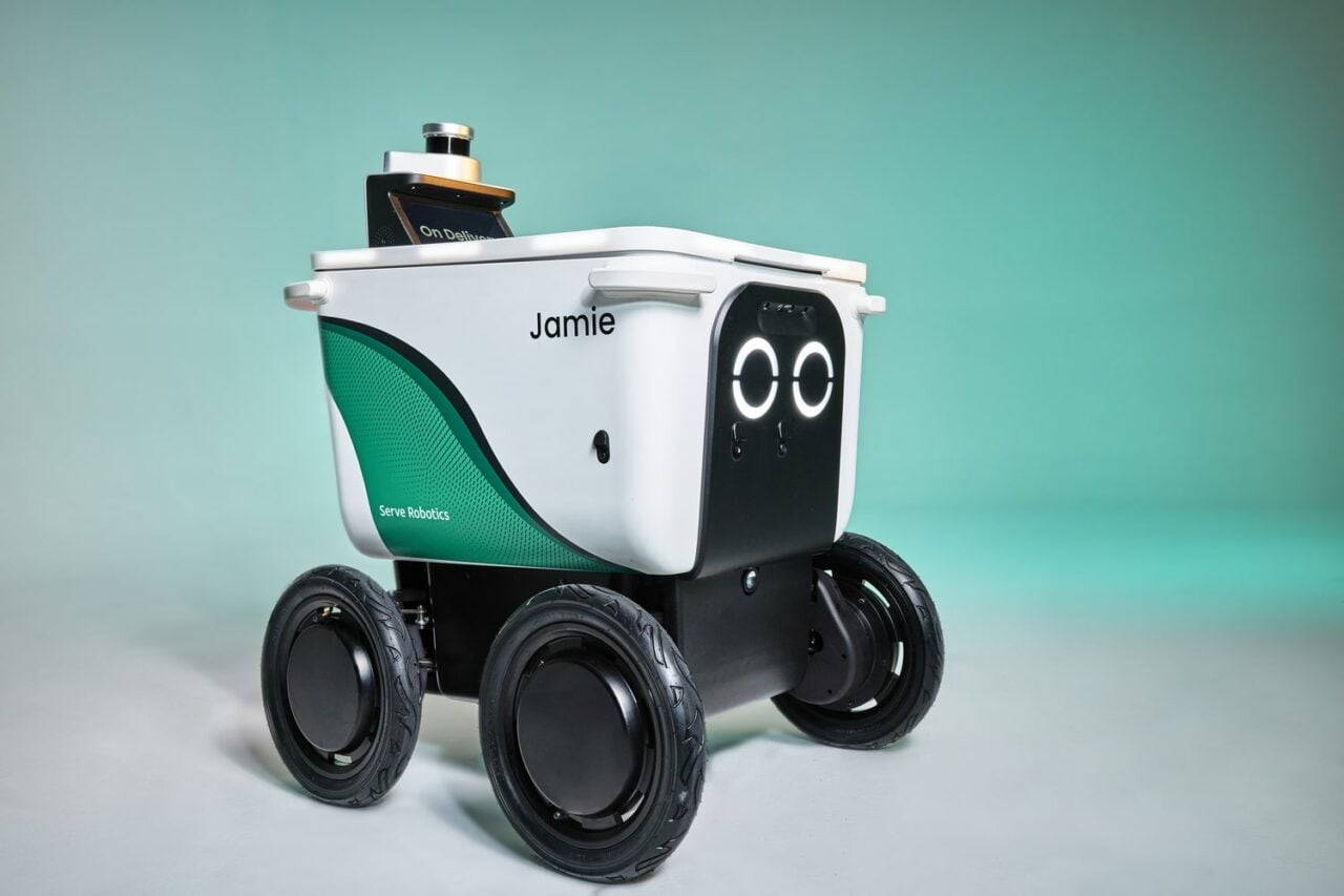 Serve Robotics 1280x853