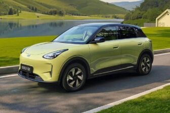 Geely E2 (3)