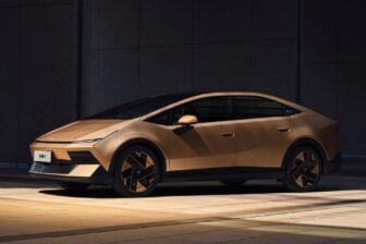 Hyundai Ioniq V