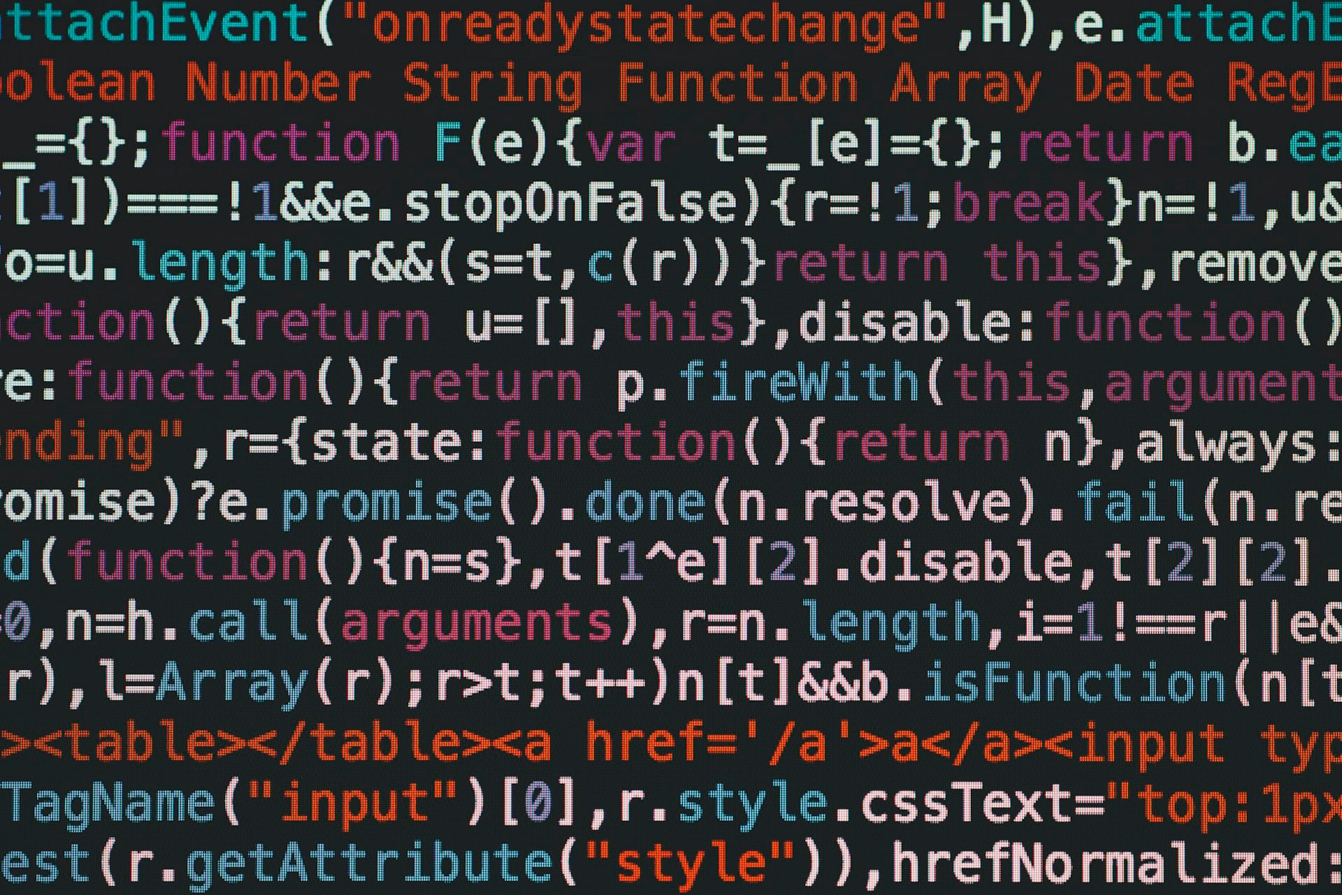 Des lignes de code sur un ecran sombre