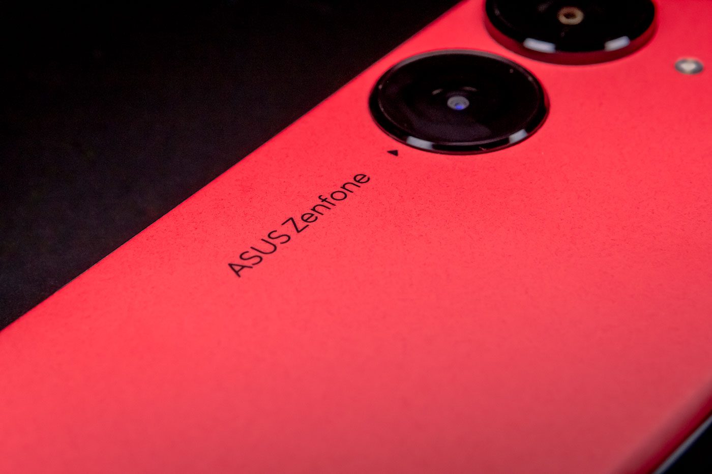 Asus Zenfone 10 : Le smartphone tant attendu est maintenant disponible en  précommande aux États-Unis